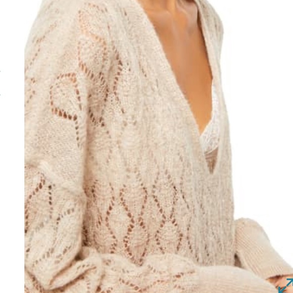 Free People Sweaters - FREE PEOPLE 
Say Hello Oversized Tunic Sweater